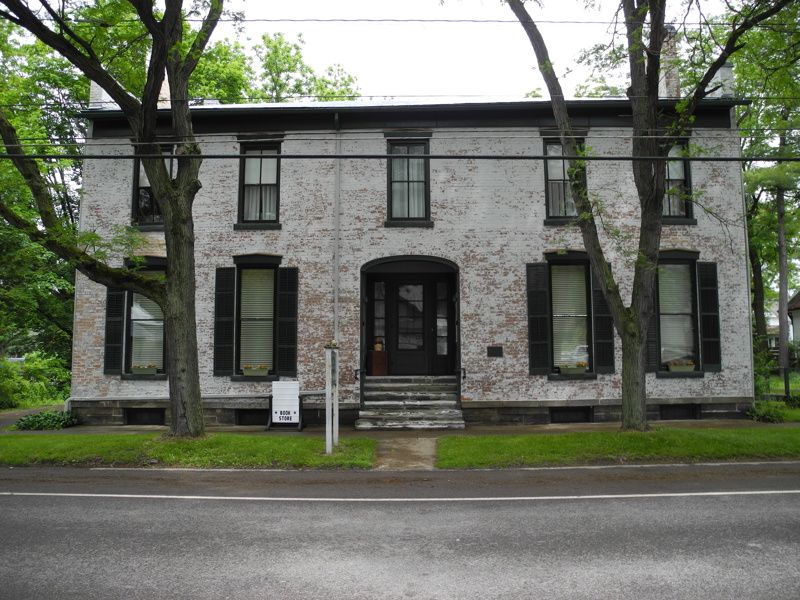Brick Tavern Museum