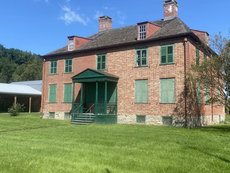 Knickerbocker Mansion