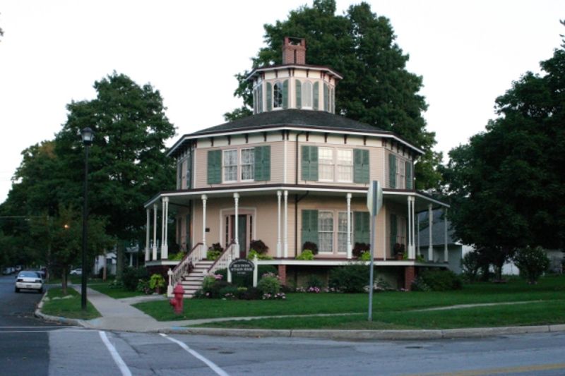 Rich-Twinn Octagon House