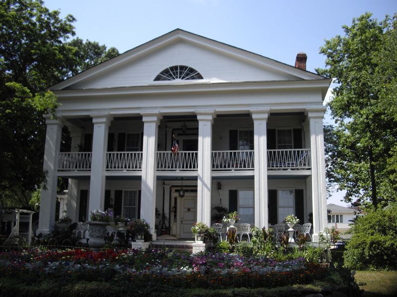 Seguine Mansion