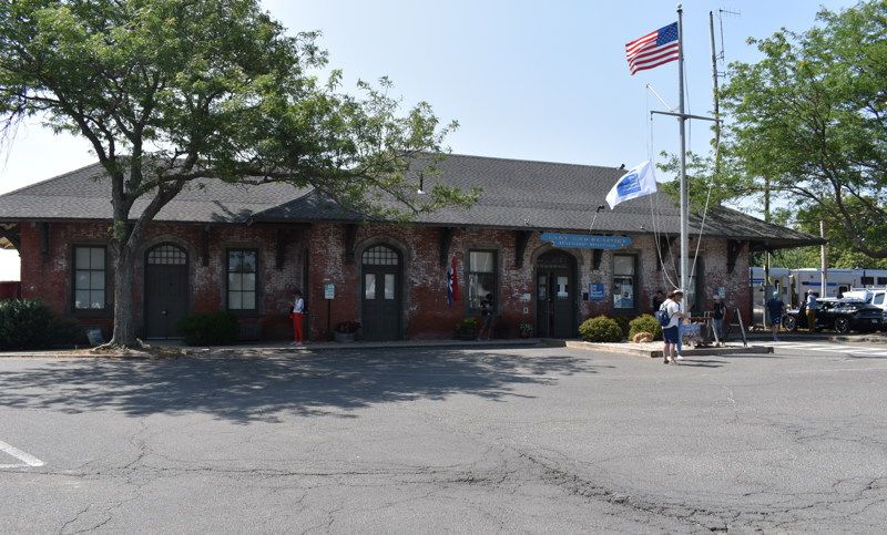 East End Seaport Museum
