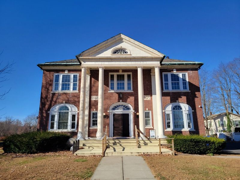 Wood Memorial Library