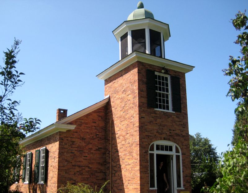 Brick Schoolhouse Museum