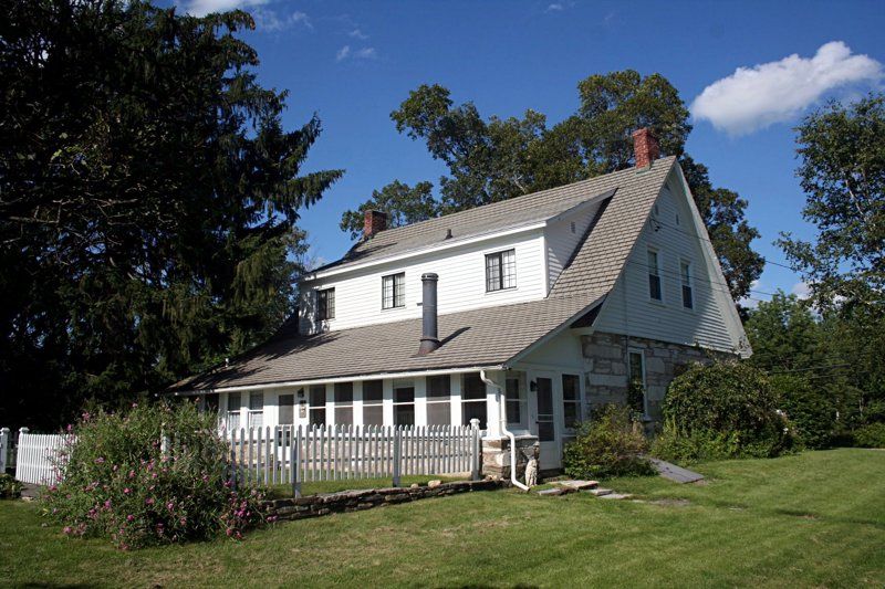 Robert Frost Stone House Museum