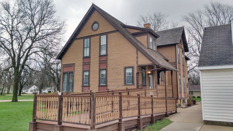 Holt House