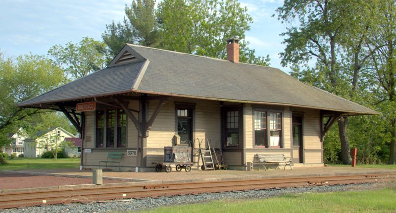Queponco Railway Station
