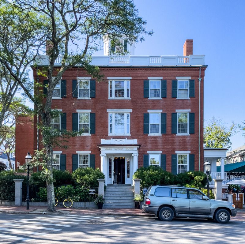 Coffin House