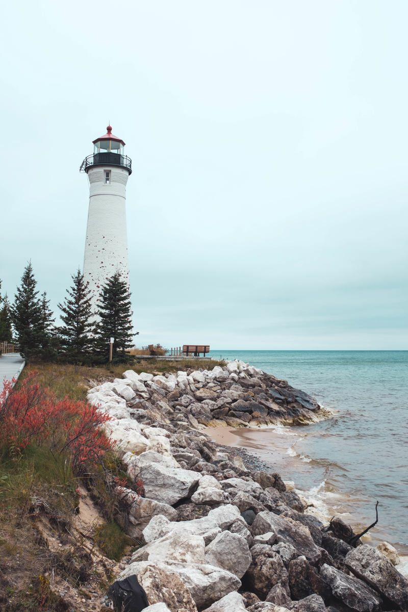 Crisp Point Light