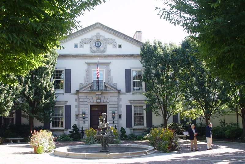 Grosse Pointe War Memorial
