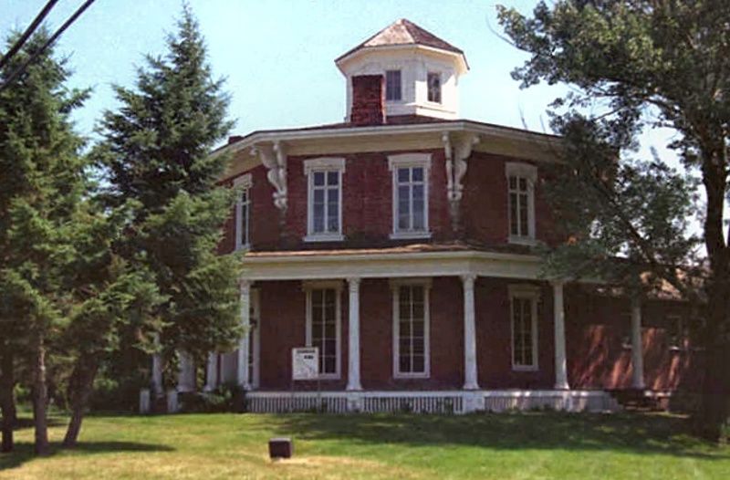 Loren Andrus Octagon House