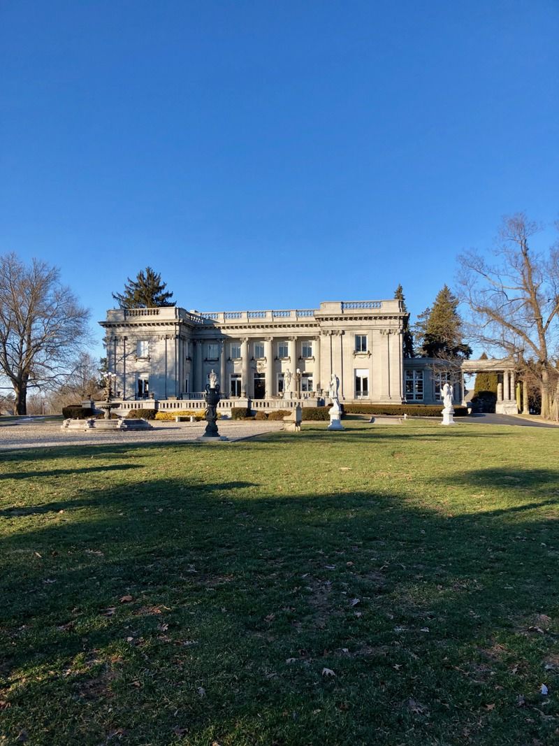 Laurel Court