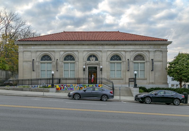 Richard Ross Museum of Art