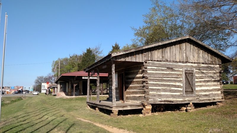 14 Flags Museum