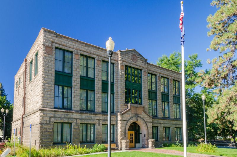 Des Chutes Historical Museum
