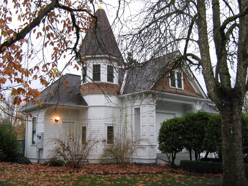 Historic Deepwood Estate