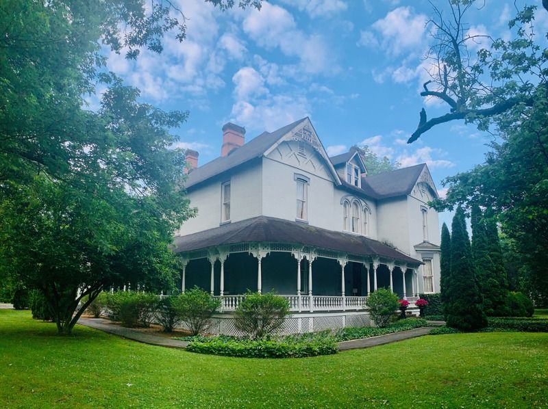 Falcon Rest Mansion