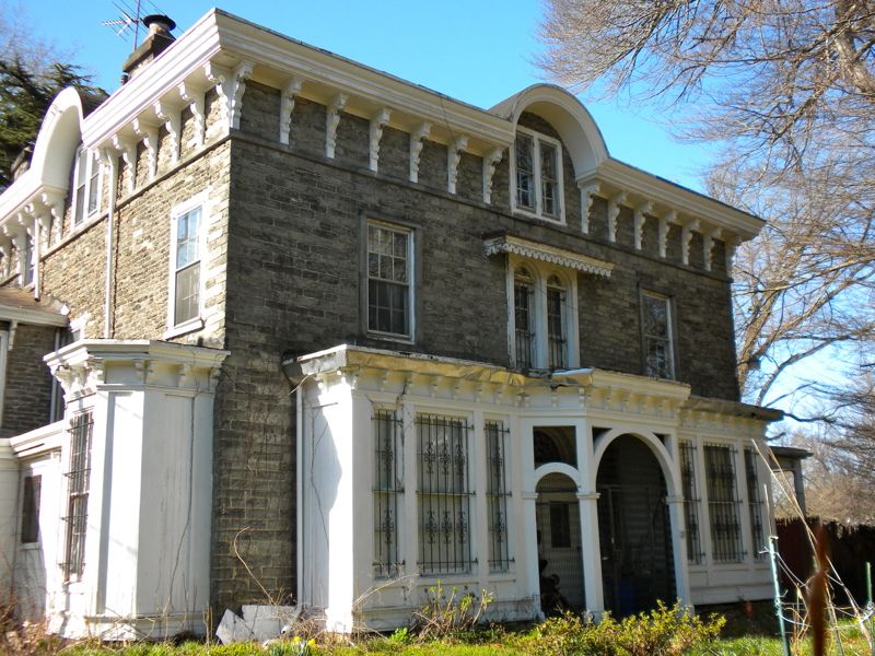 Ivy Lodge