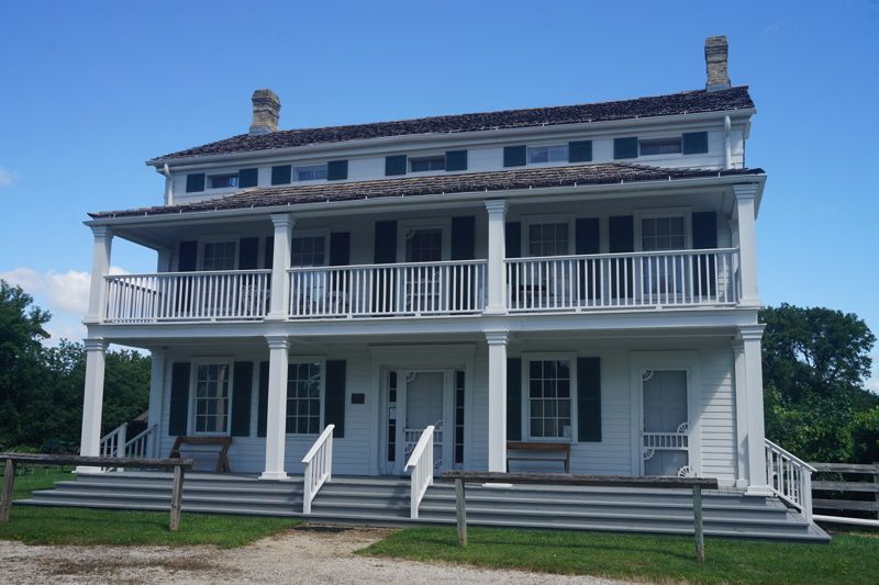 Dousman Stagecoach Inn
