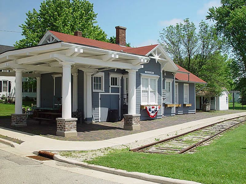 Fox Lake Depot Museum