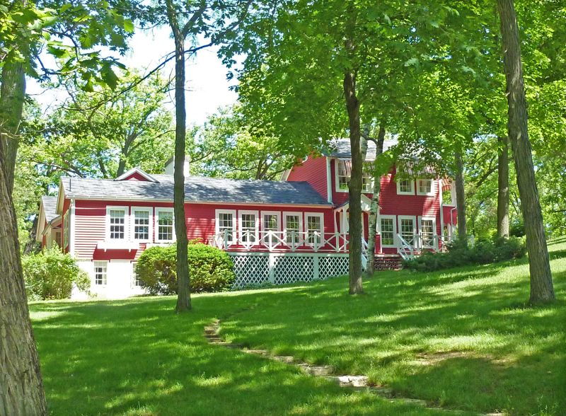 Ten Chimneys