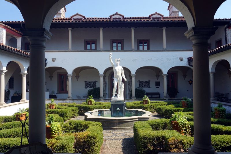 Villa Terrace Decorative Arts Museum