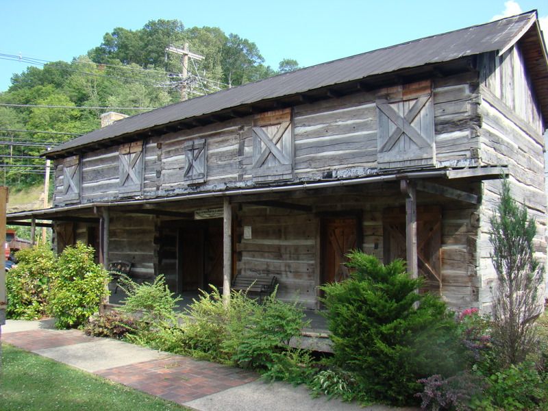 Magoffin County Pioneer Village and Museum