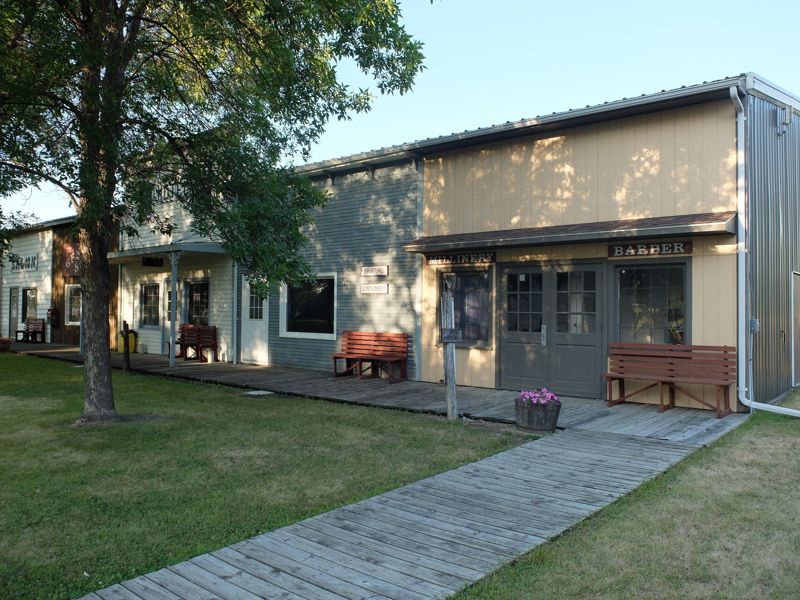 Settler's Square Museum