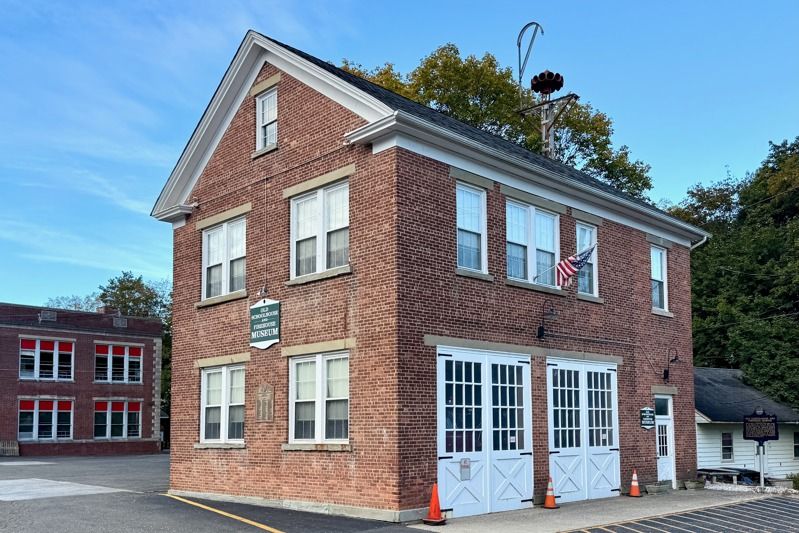 Old Schoolhouse and Firehouse Museum