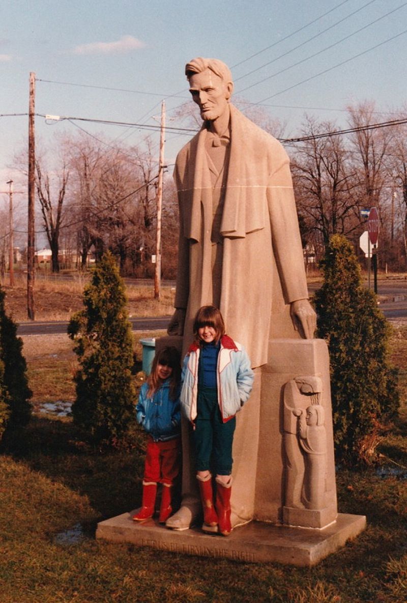 Lincoln State Monument